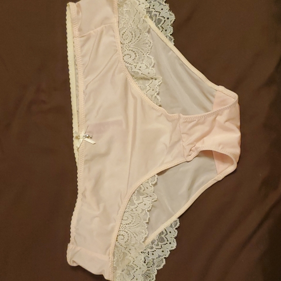 PURPLEVE LINGERIE SET NWT!!👙 - Picture 8 of 10